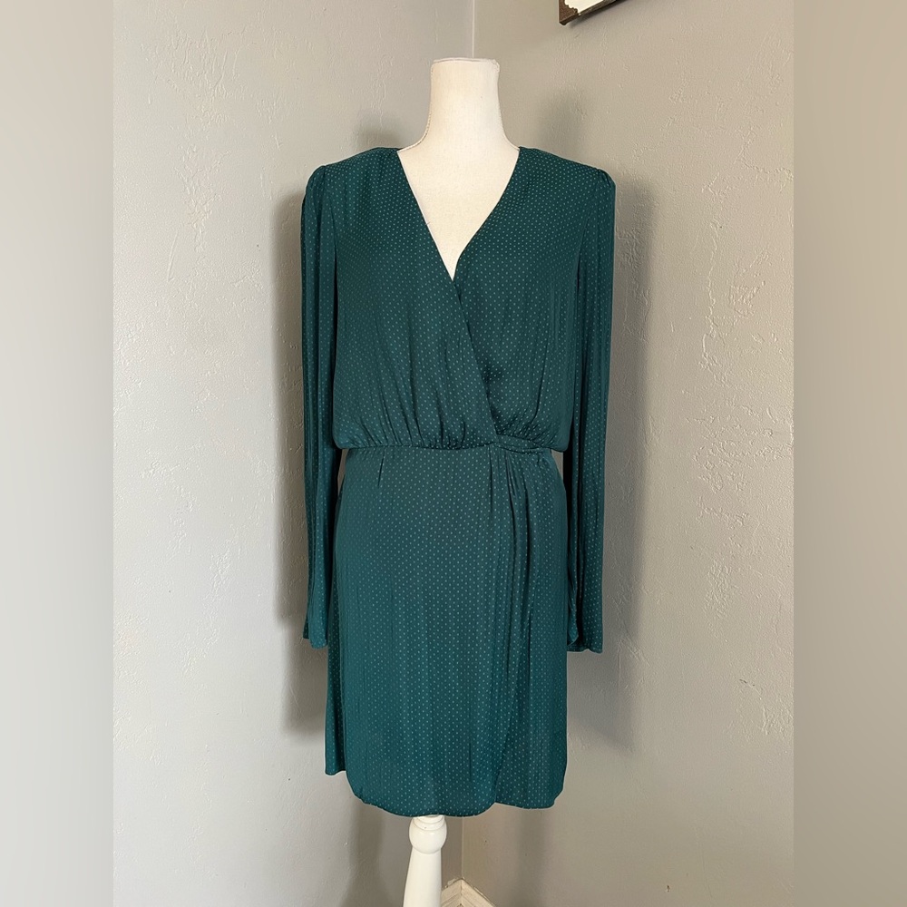Leyden Green Wrap Tie Front Cocktail Dress. Size XL